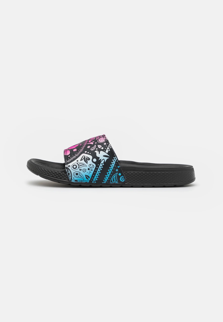 Black Converse All Star Slide Pride | A50107K