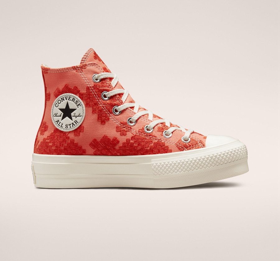 Red Converse Chuck Taylor All Star Lift Platform Tonal Embroidery | A62486F