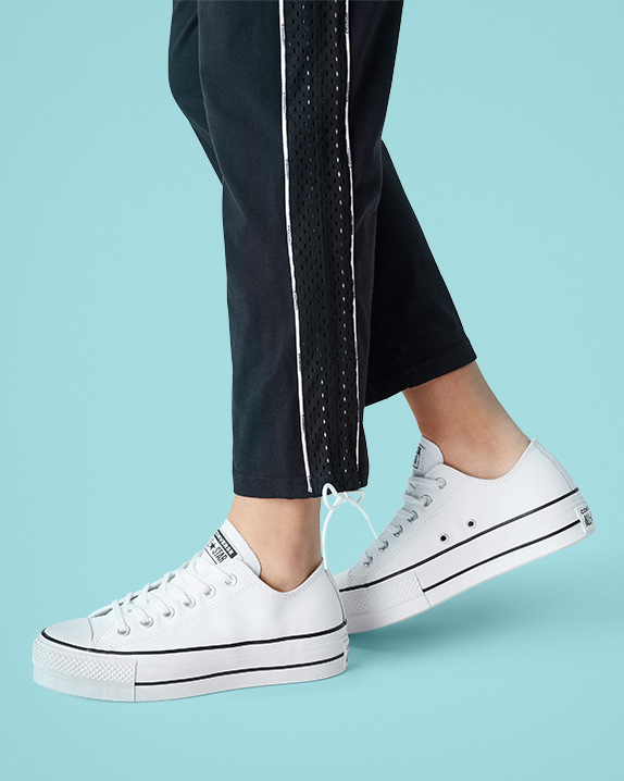 White Converse Chuck Taylor All Star Platform Leather Low Top | A50275O