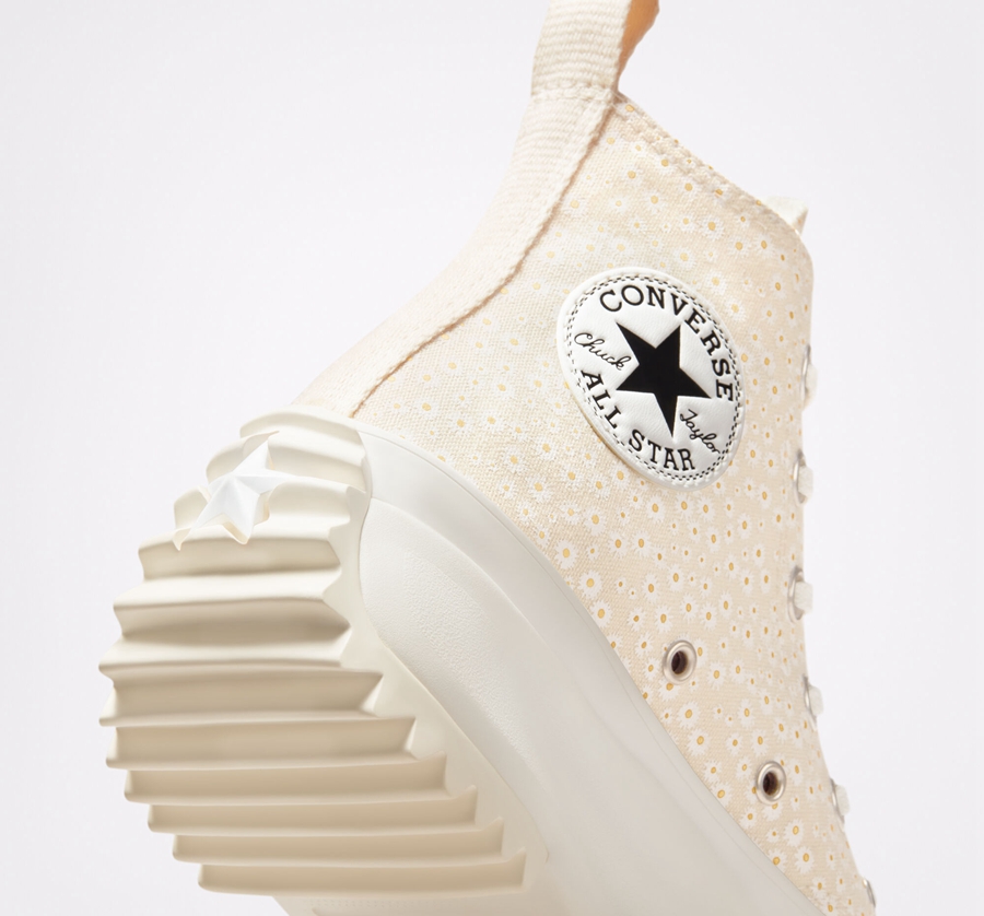 White Converse Run Star Hike Platform Daisy | A33002B